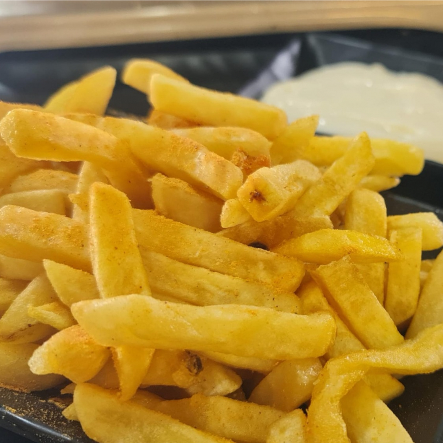 صحن بطاطا وسط