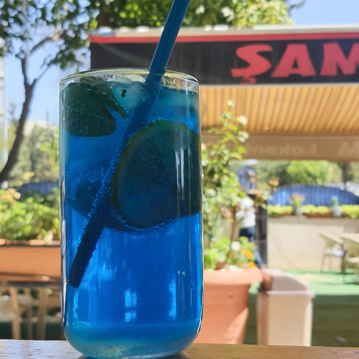 موهيتو ريد بول نعناع و ليمون