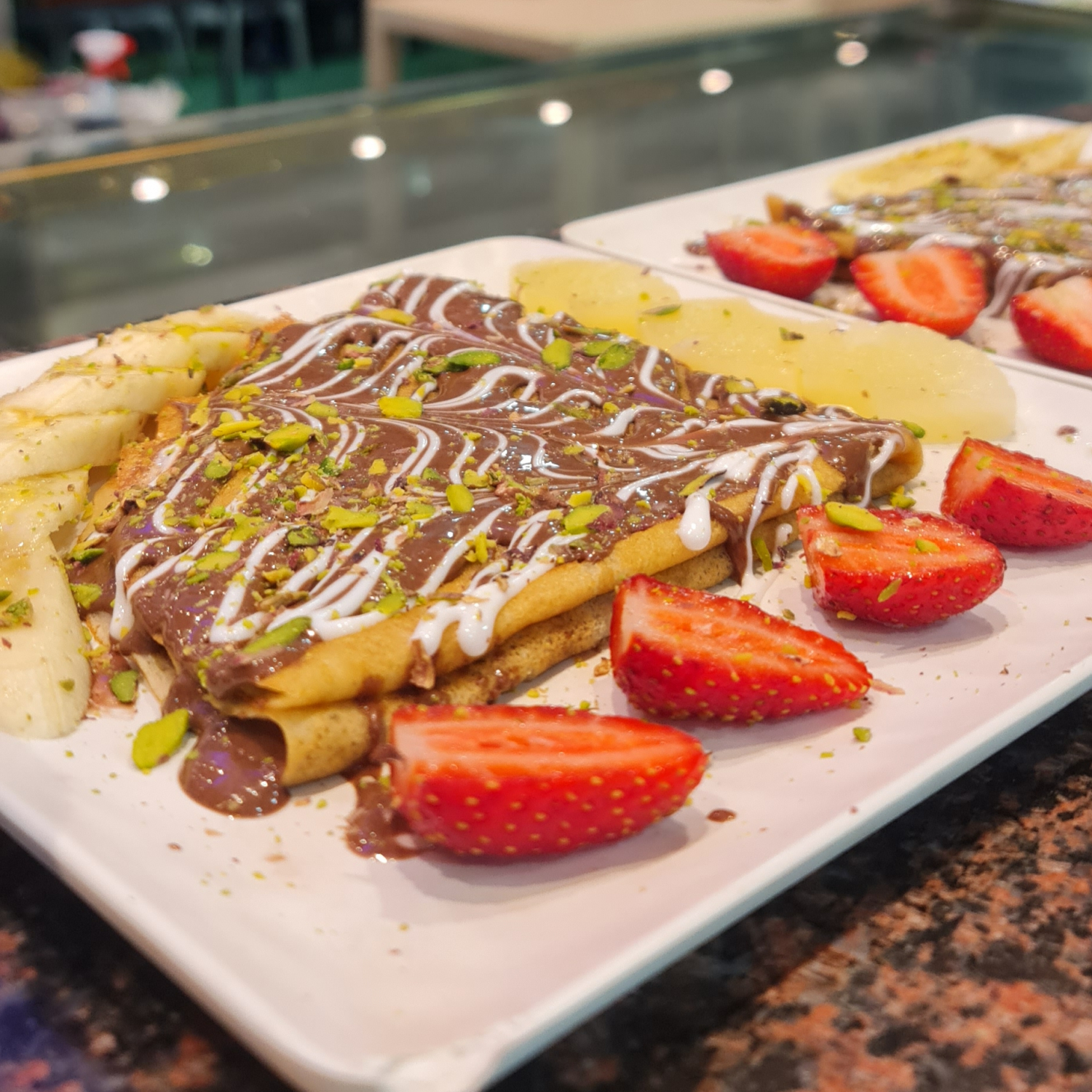 كريب شوكولا مع فواكة