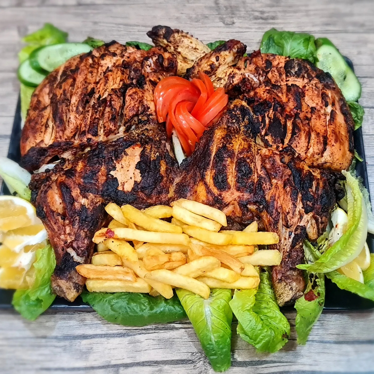 فروجة مشوية على الفحم